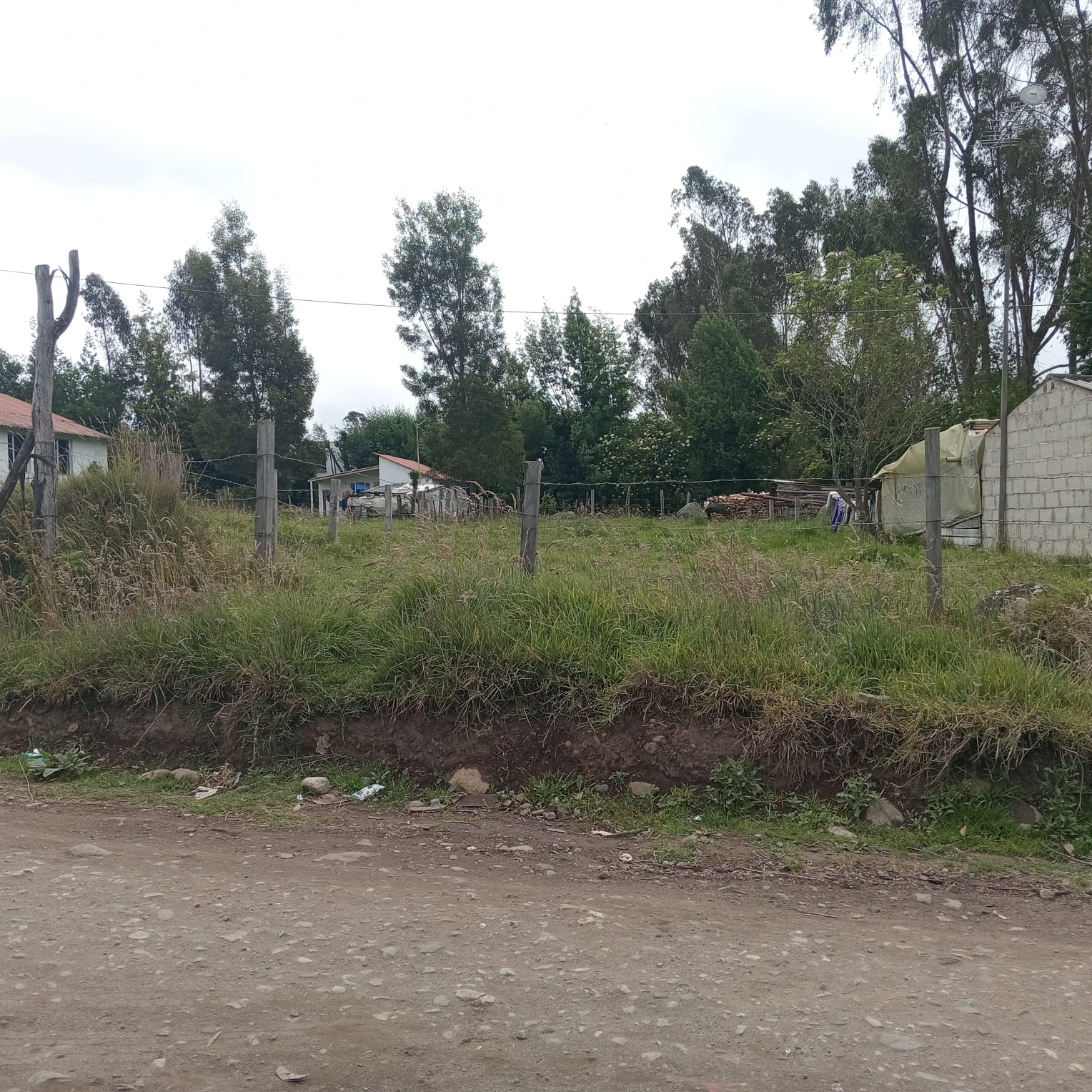 LOTE EN VEREDA LLANO DE PIEDRAS