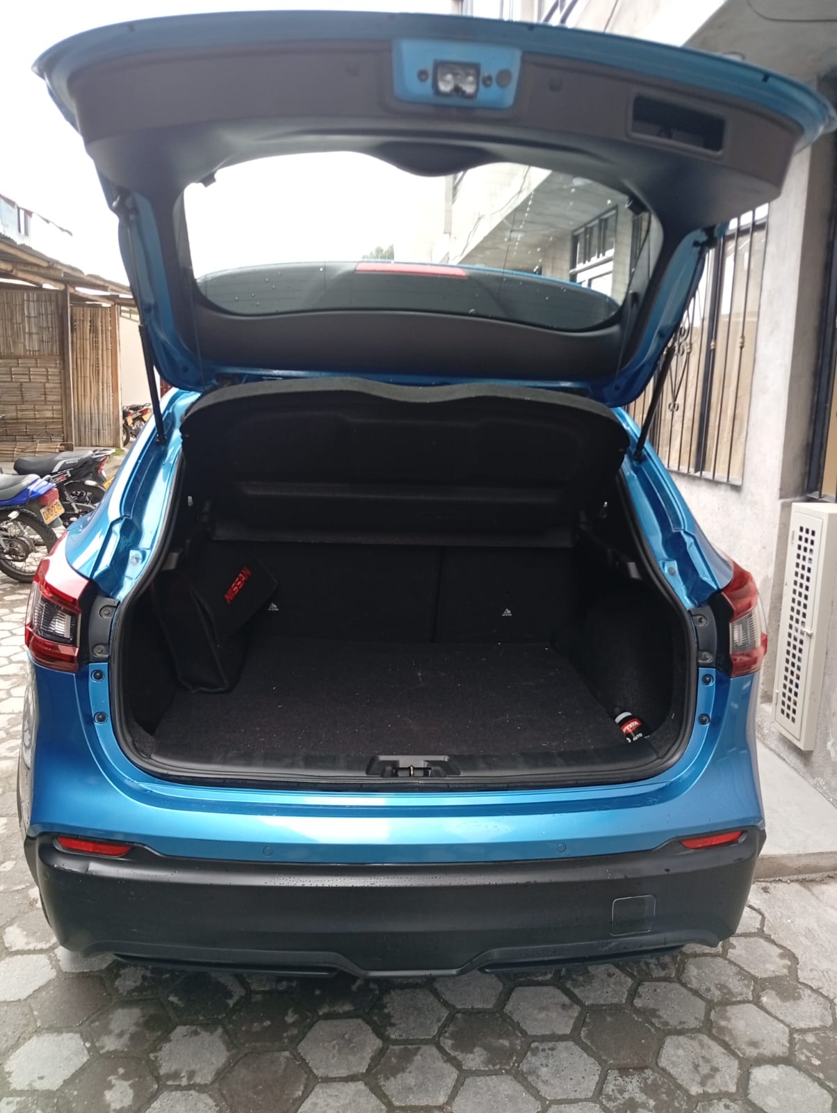 CARRO NISSAN QAEHQAI